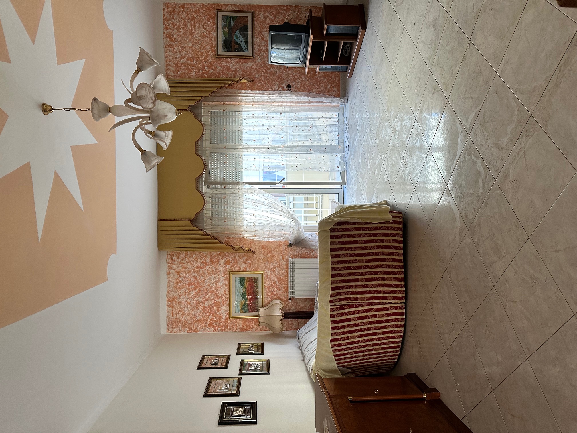 Appartamento spazioso con garage in zona centrale – €105.000